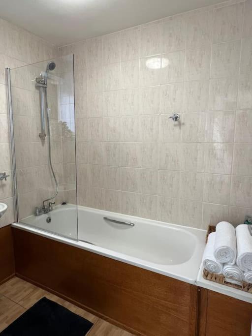 Spacious House Kings Cross Camden * Londra